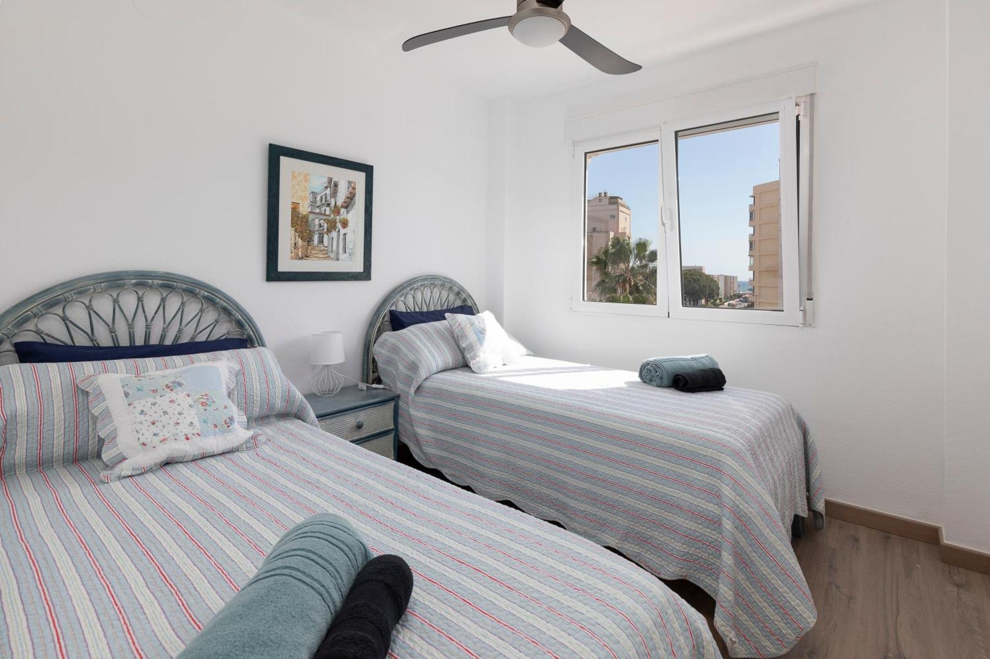 Retro Apartamento Divino Con Piscina Y Playa Familias Parejas Playa de Gandia 外观 照片